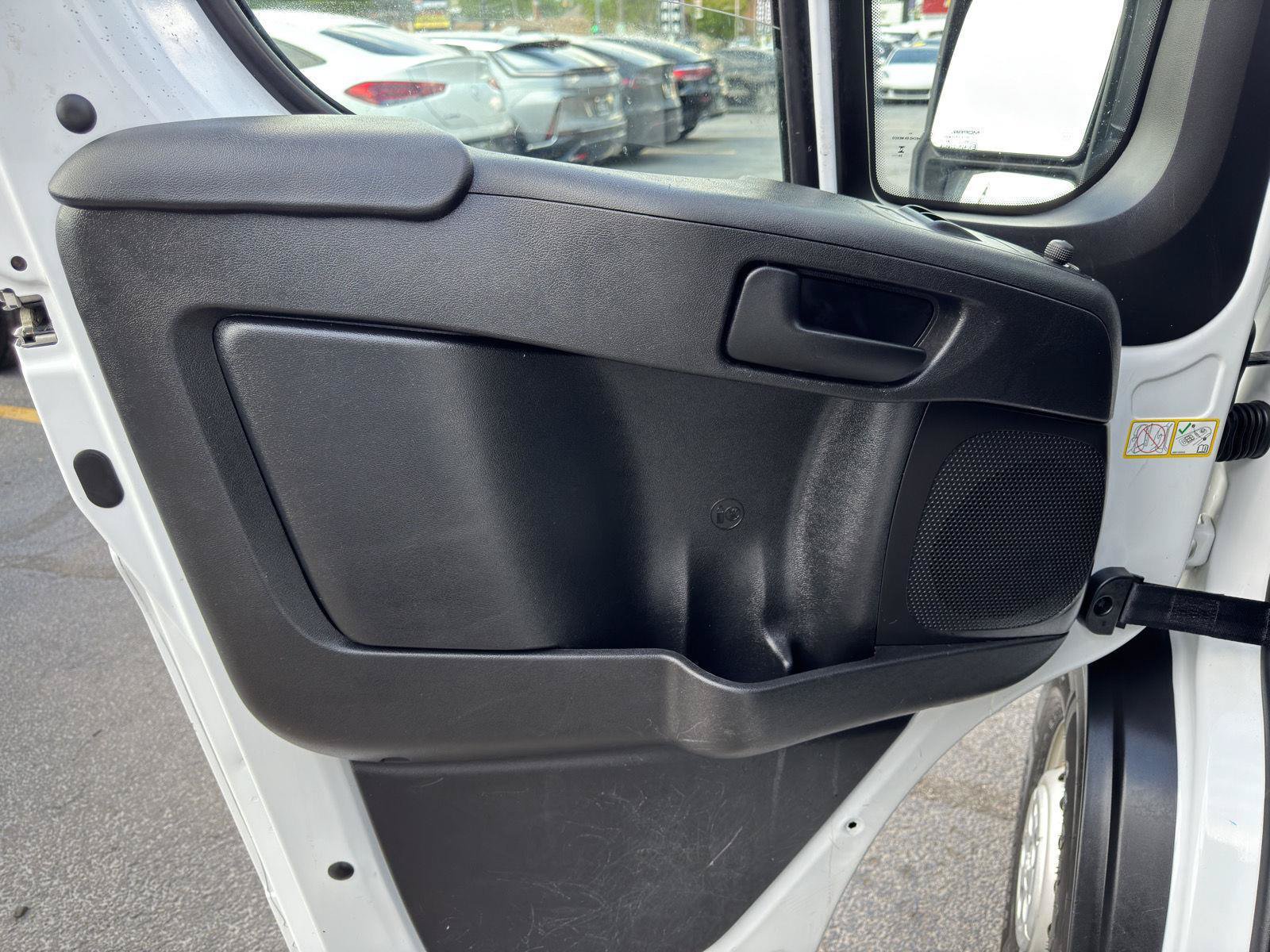 Used 2025 RAM ProMaster 2500 w/ Convenience Group FWD image 11