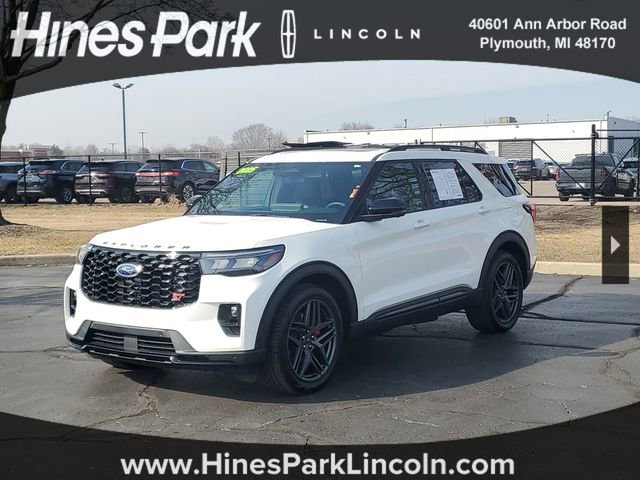 Used 2025 Ford Explorer ST w/ Sun And Sound Package image 2