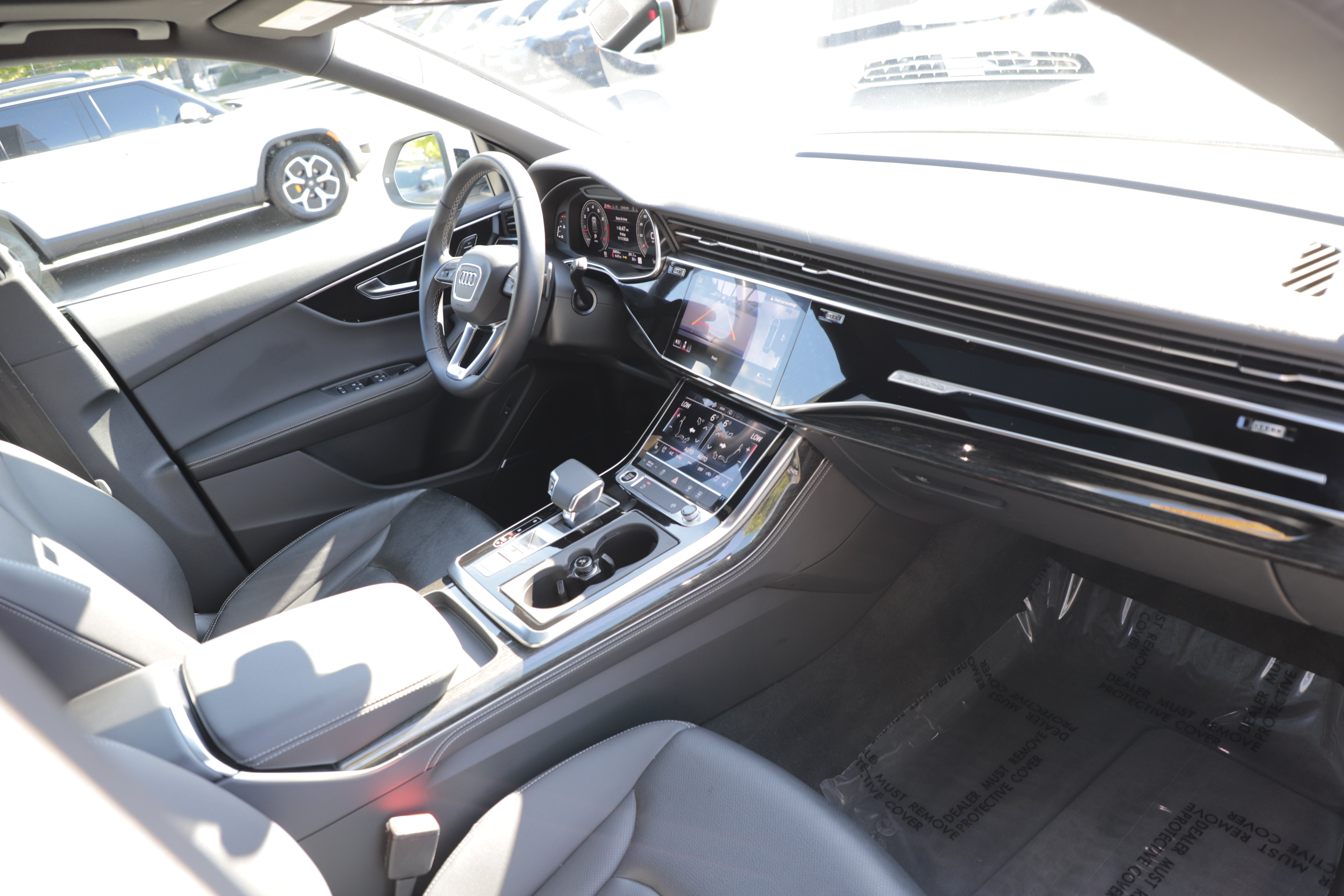 Used 2024 Audi Q8 Premium Plus AWD/4WD image 12