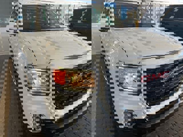 Used 2022 GMC Canyon Elevation w/ Trailering Package