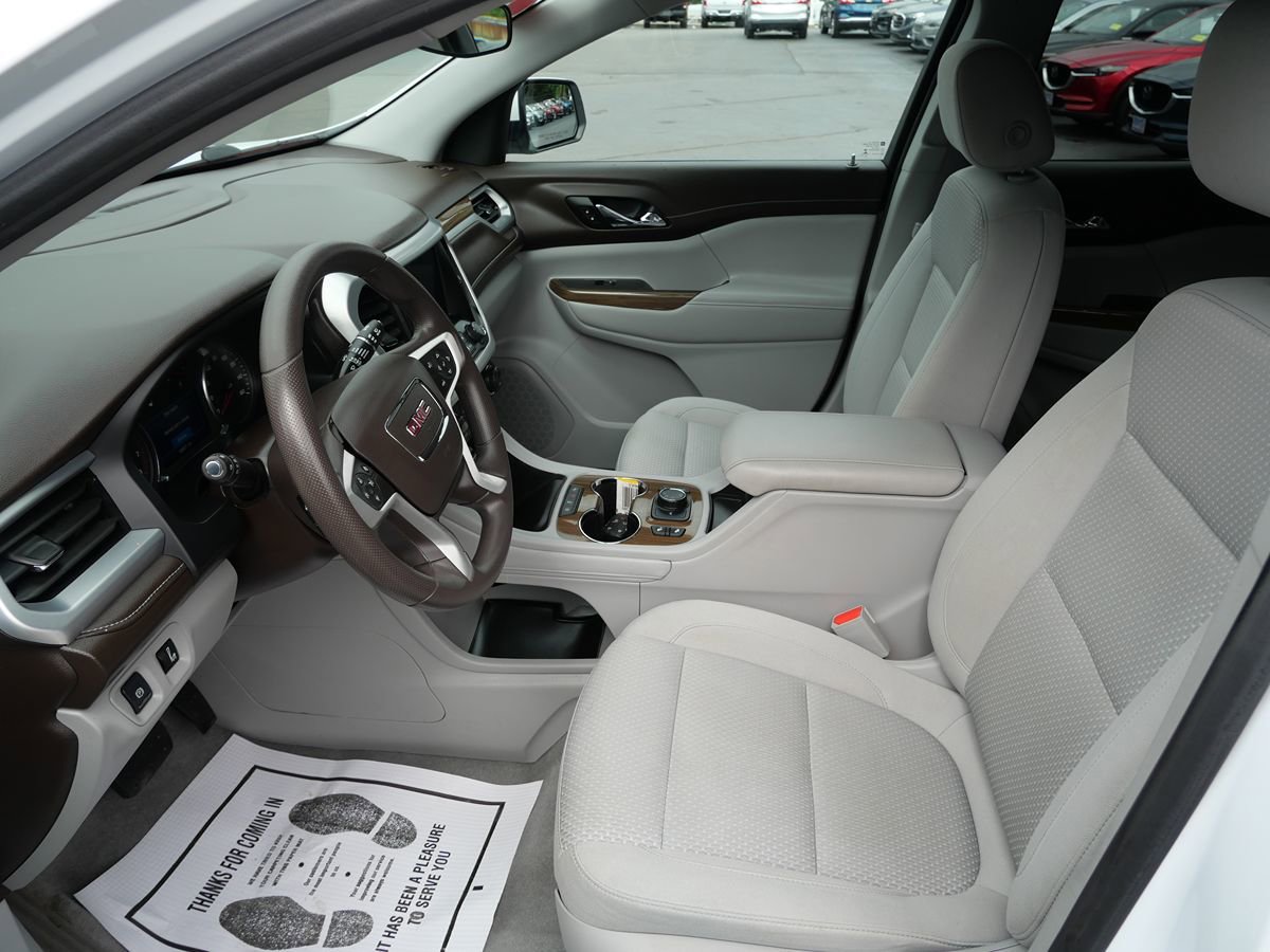 Used 2021 GMC Acadia SLE w/ Driver Convenience Package AWD/4WD image 10