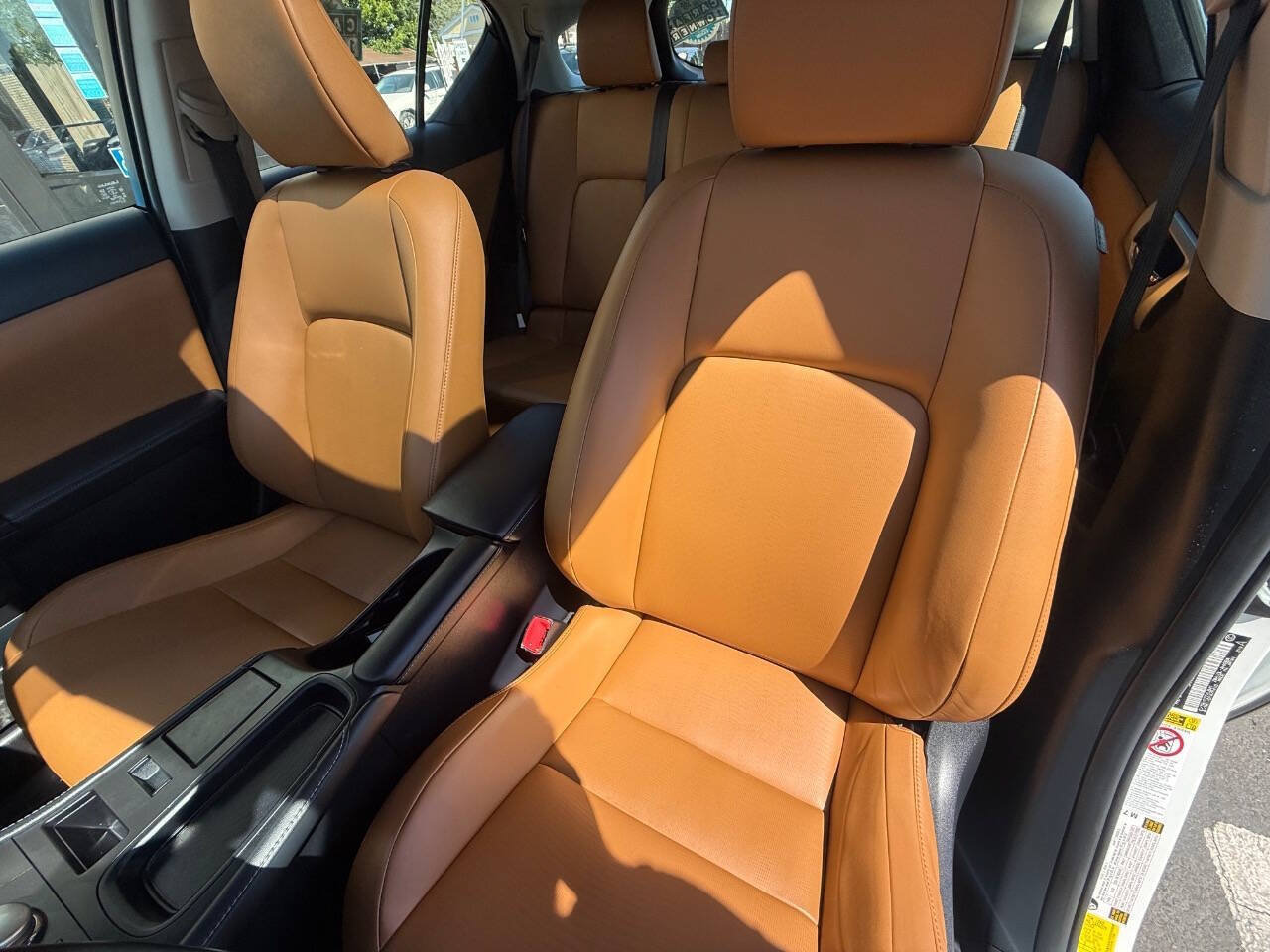 Used 2013 Lexus CT 200h FWD image 11