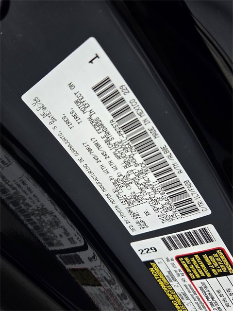 Used 2025 Toyota Tacoma SR image 17