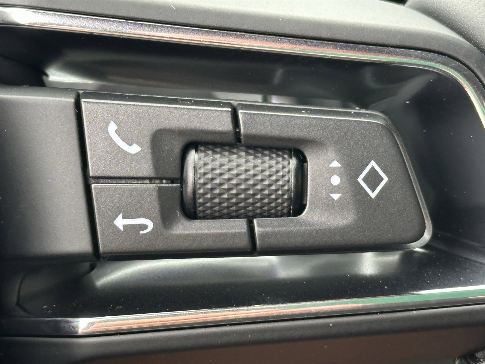 New 2026 Porsche Macan S image 27