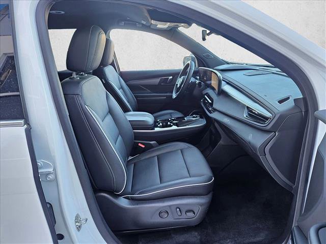Used 2025 Buick Enclave Preferred image 22
