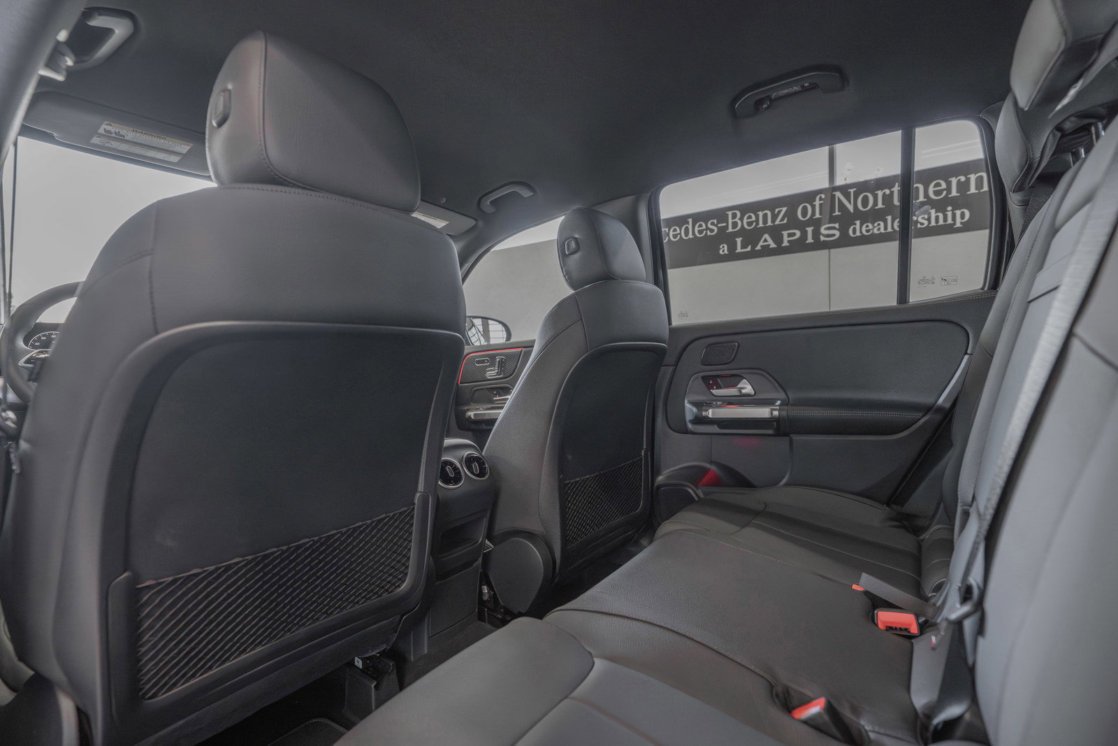 Used 2025 Mercedes-Benz GLB 250 GLB 250 image 25