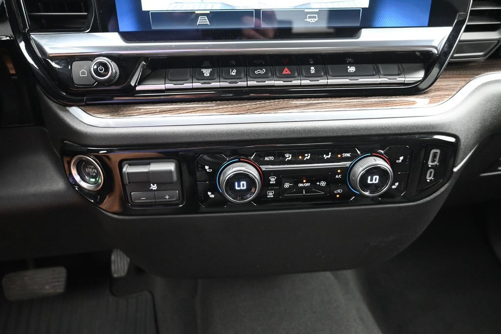 Used 2025 Chevrolet Silverado 2500 LT w/ Convenience Package AWD/4WD image 19