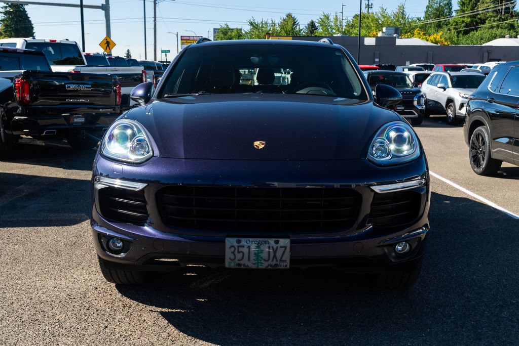 Used 2017 Porsche Cayenne AWD/4WD image 2