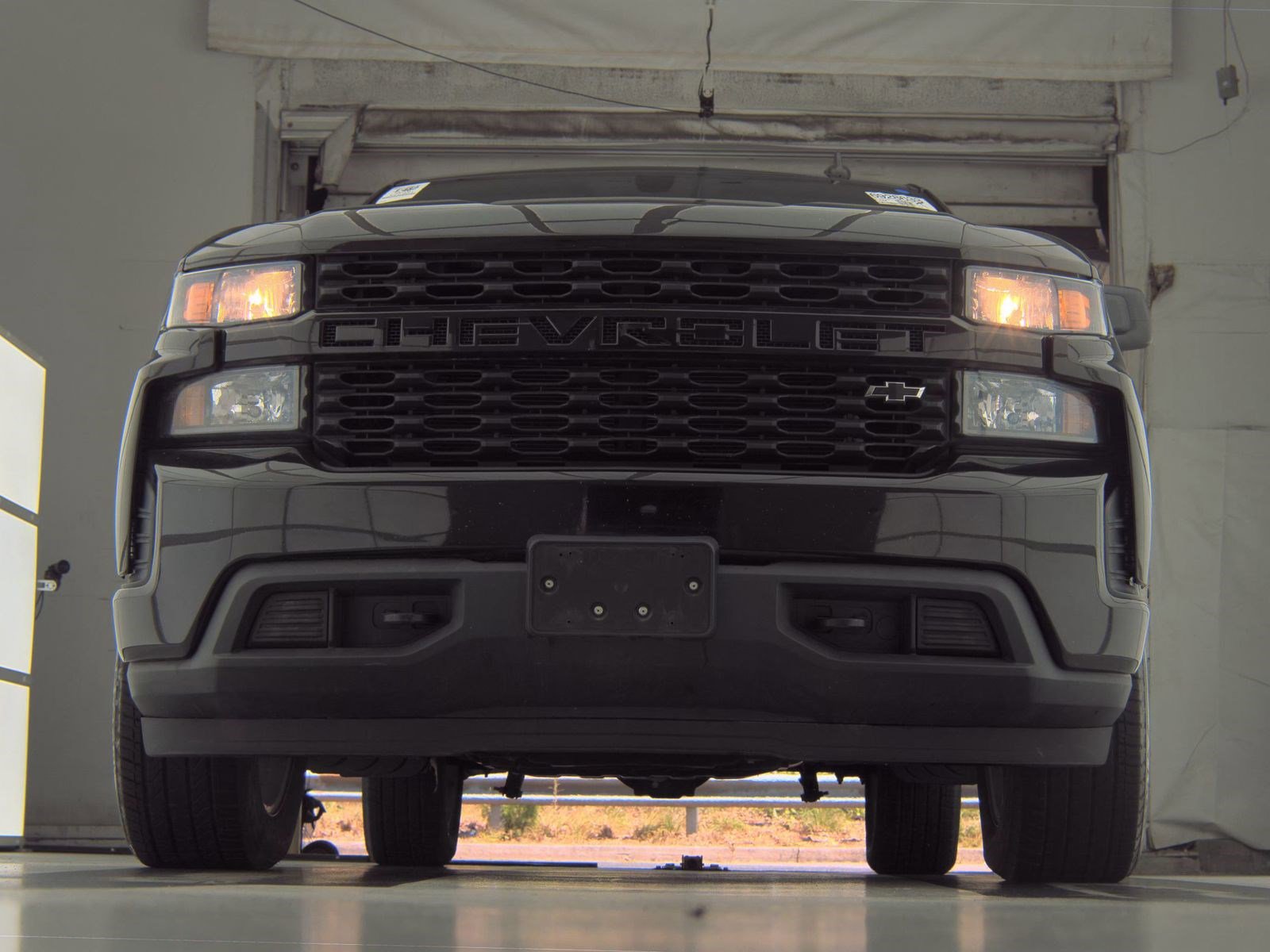 Used 2019 Chevrolet Silverado 1500 Custom w/ Custom Value Package AWD/4WD image 4