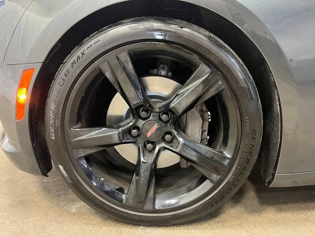 Used 2017 Chevrolet Camaro SS RWD image 26