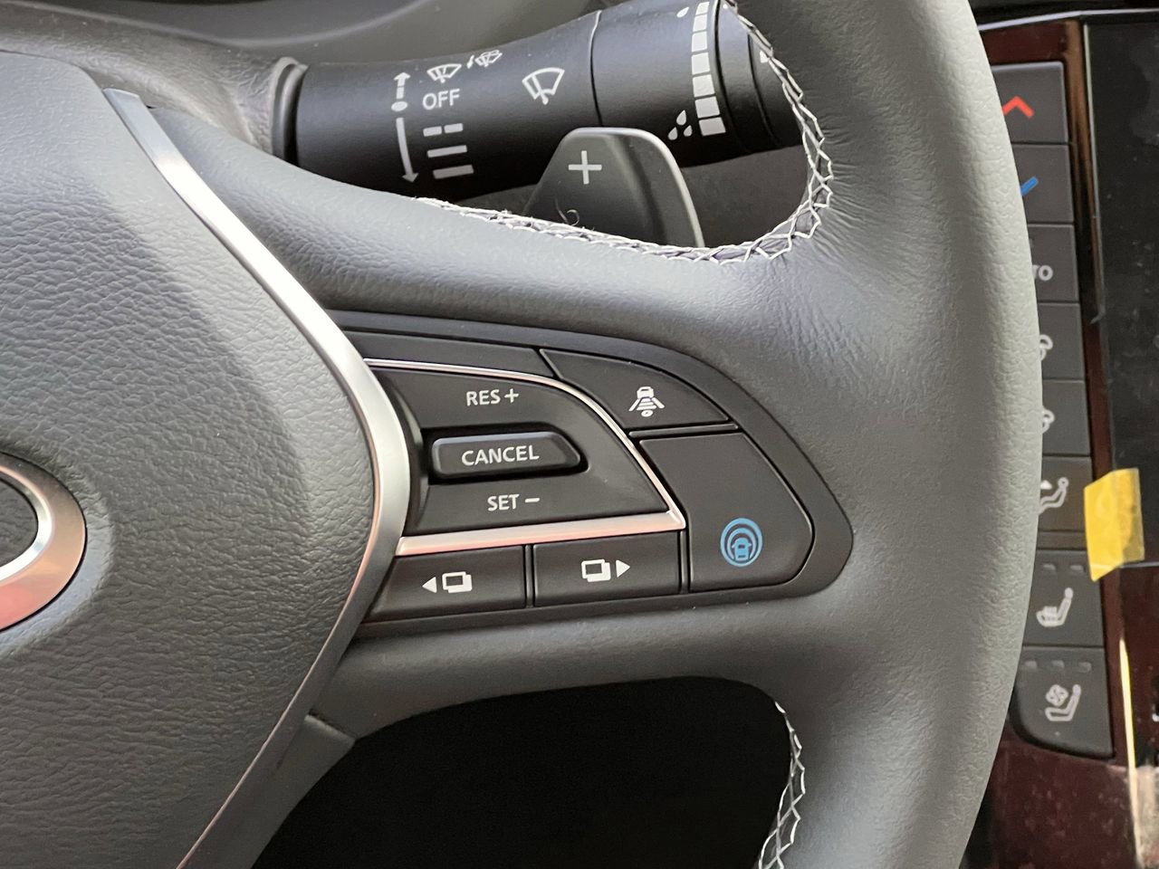 New 2025 INFINITI QX50 Sport image 13