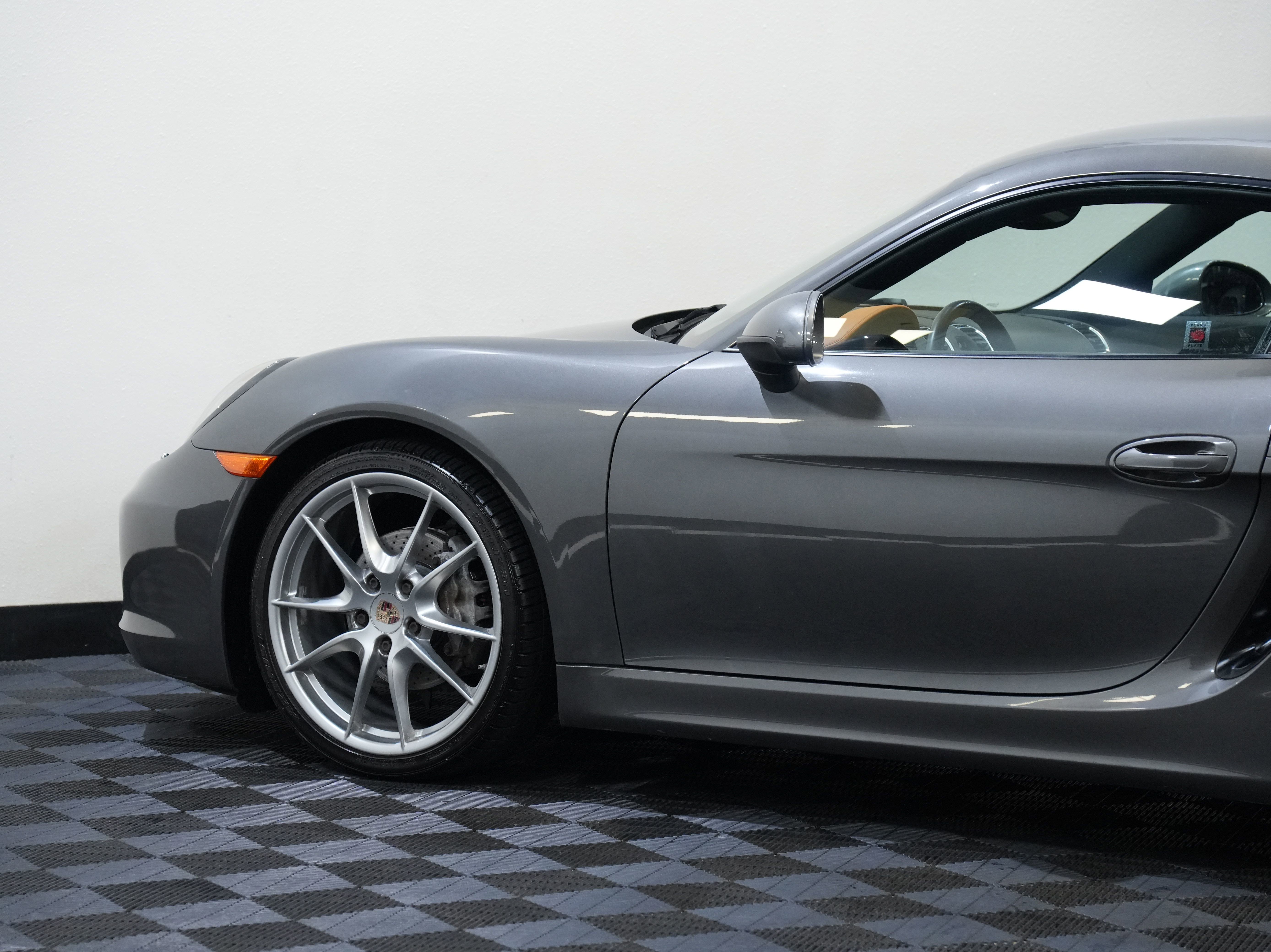 Used 2014 Porsche Cayman RWD image 18