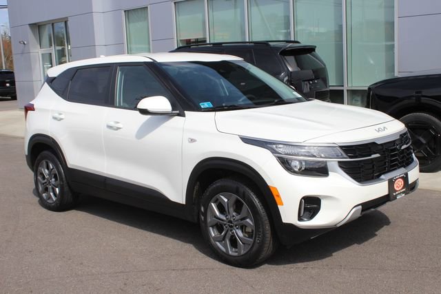 Certified 2024 Kia Seltos LX