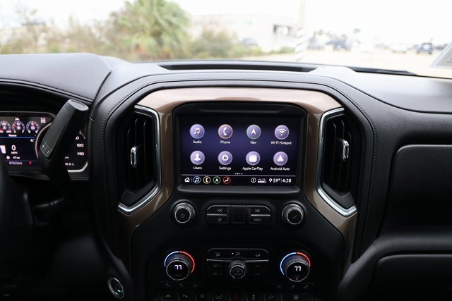 Used 2020 Chevrolet Silverado 1500 High Country w/ Technology Package image 16