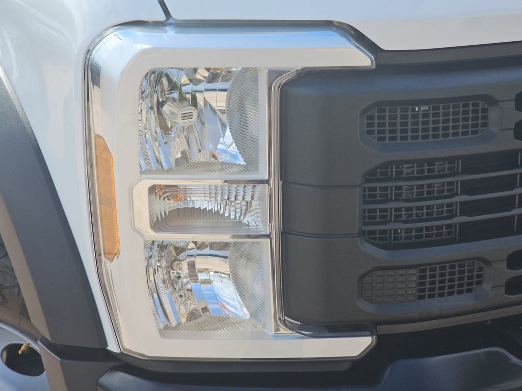 New 2026 Ford F550 4x4 Regular Cab Super Duty image 35