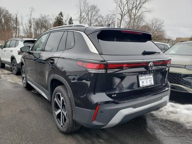New 2026 Volkswagen Tiguan SE image 4