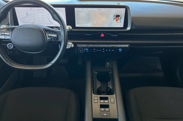 Certified 2024 Hyundai Ioniq 6 Limited RWD image 17