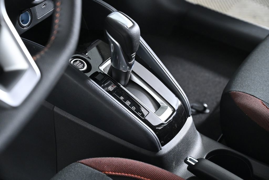 New 2025 Nissan Versa SR w/ Trunk Package image 16