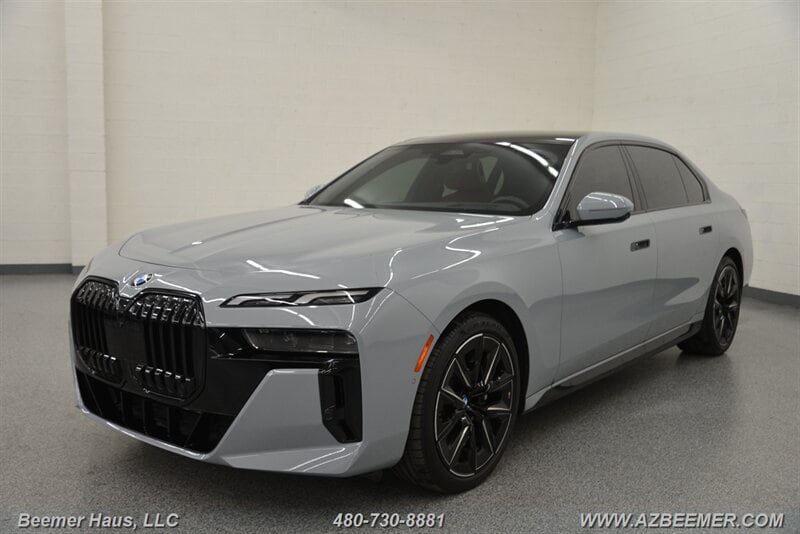 Used 2024 BMW 740i w/ M Sport Professional Package RWD image 4