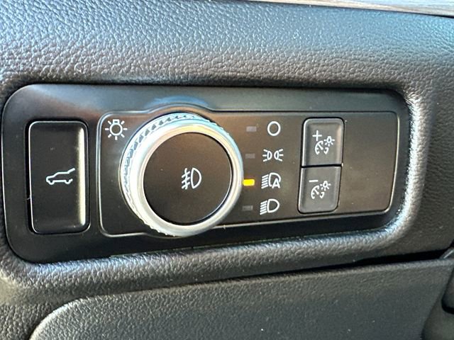 Used 2022 Ford Explorer Limited w/ Limited Technology Package image 26