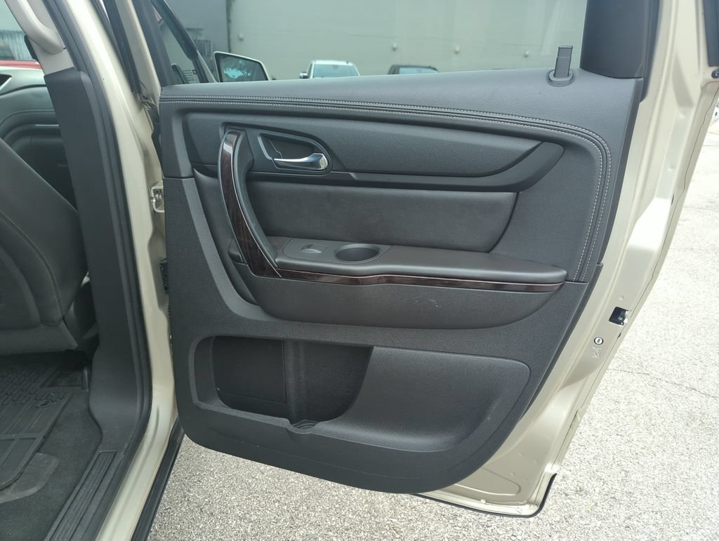 Used 2016 Chevrolet Traverse LTZ FWD image 33