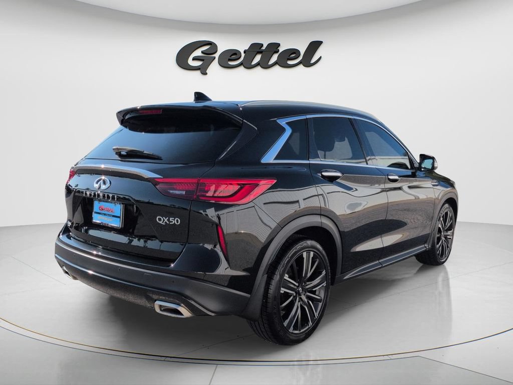 Used 2021 INFINITI QX50 Luxe w/ Appearance Package FWD image 5