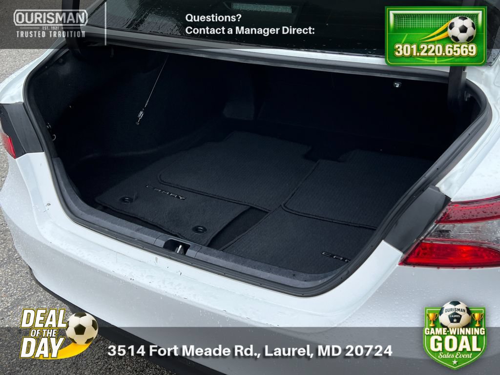 Used 2024 Toyota Camry LE FWD image 20