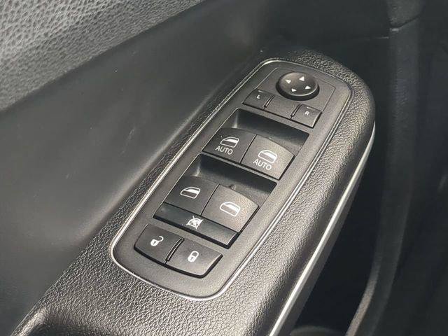 Certified 2022 Chrysler 300 Touring RWD image 26