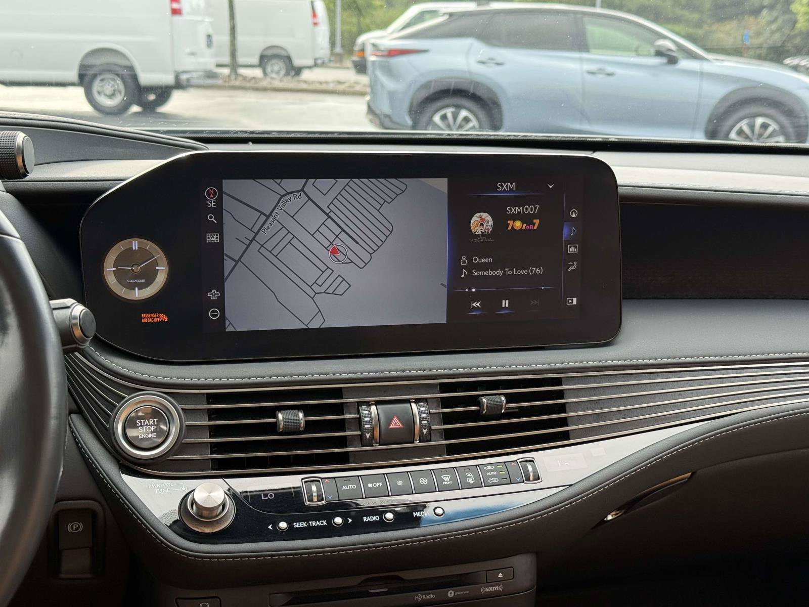 Used 2022 Lexus LS 500 AWD w/ Accessory Package (Z1) image 10