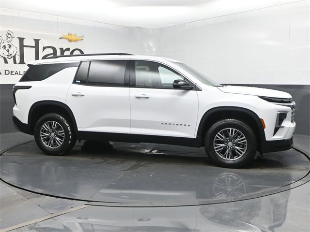 New 2026 Chevrolet Traverse LT w/ LPO, Floor Liner Package image 28