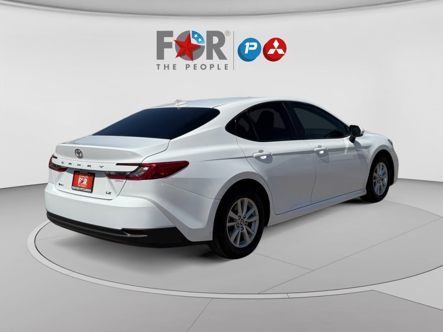 Used 2025 Toyota Camry LE FWD image 5