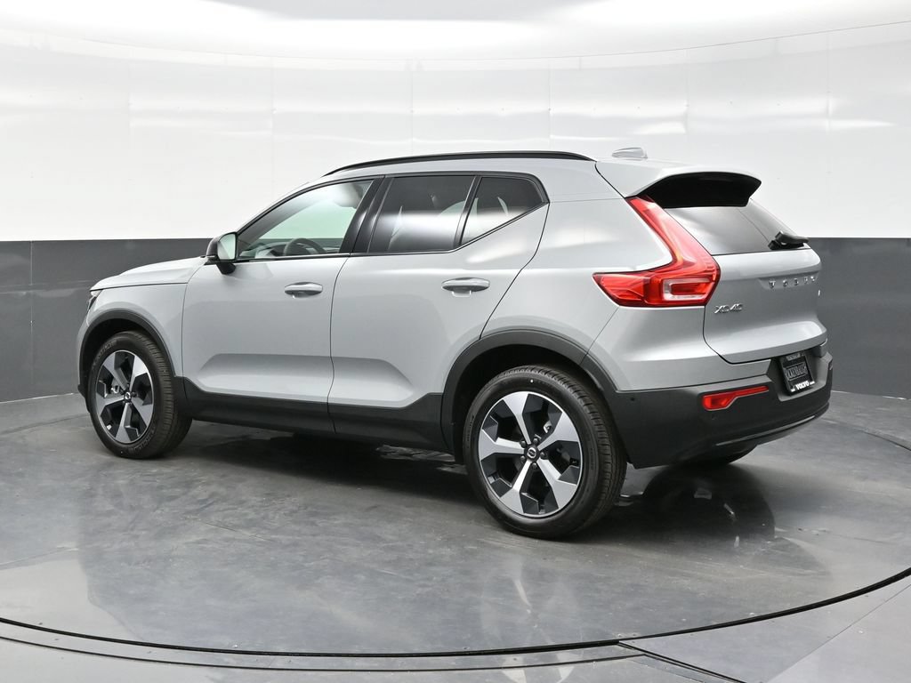 New 2026 Volvo XC40 B5 Plus w/ Protection Package Premier AWD/4WD image 4