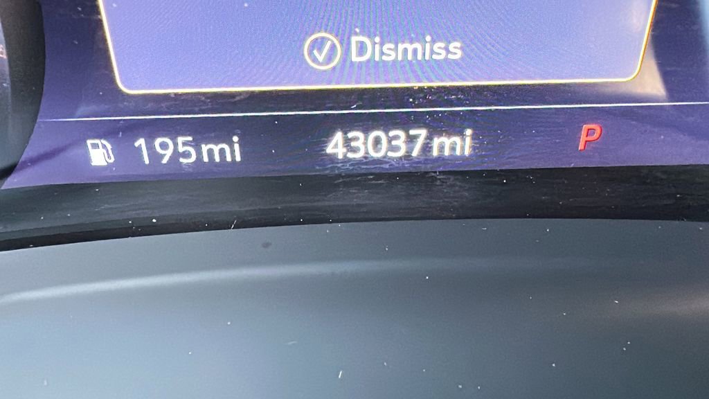 Certified 2021 Buick Envision Essence w/ Sport Touring Package image 17