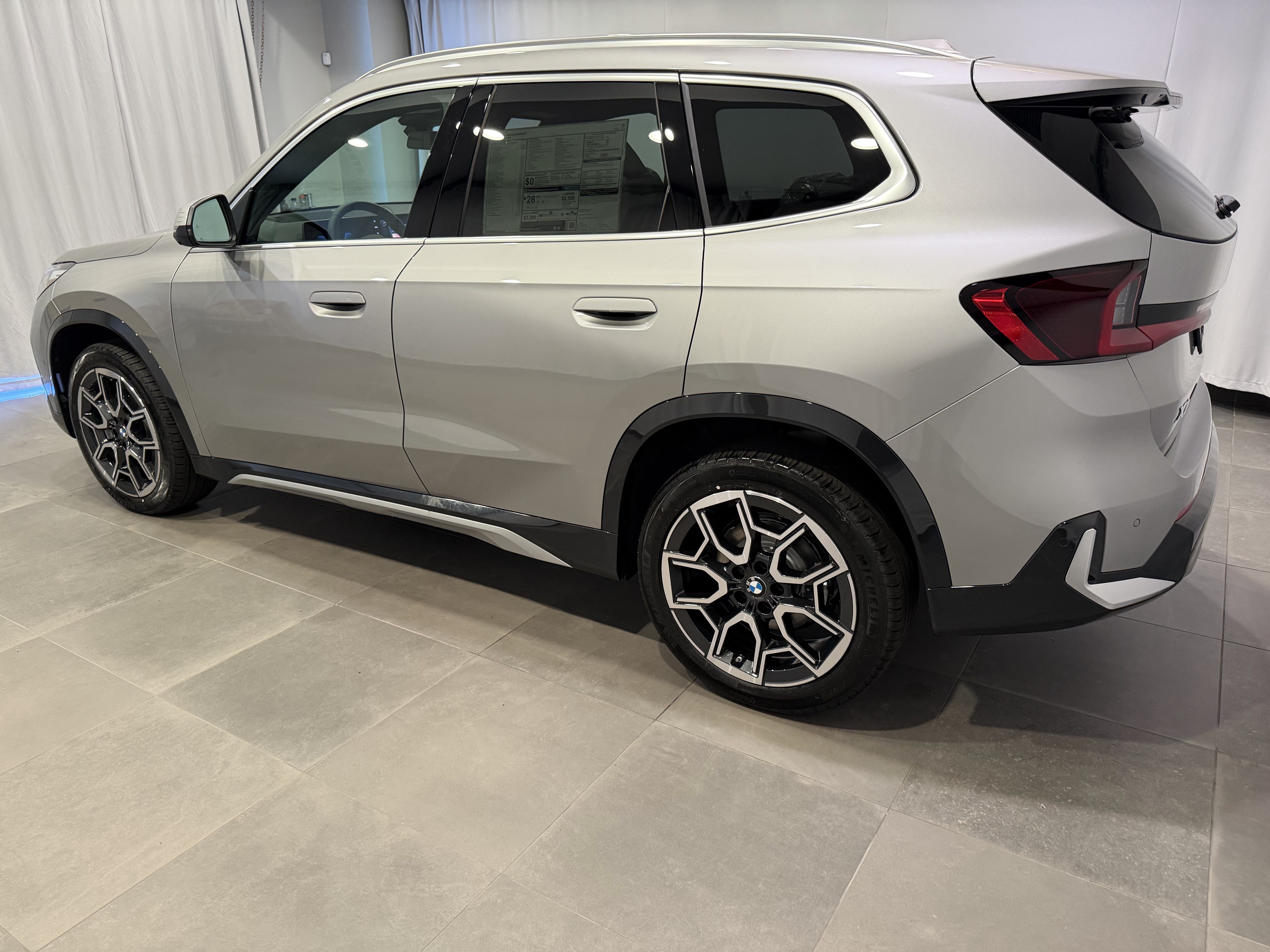 New 2026 BMW X1 xDrive28i w/ Technology Package AWD/4WD image 4