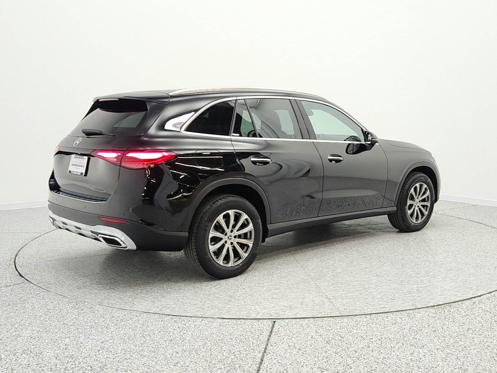 Certified 2025 Mercedes-Benz GLC 300 image 5