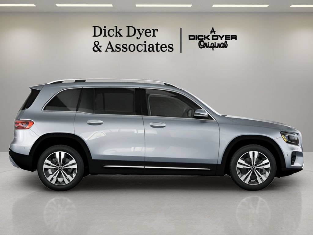 Used 2026 Mercedes-Benz GLB 250 image 5