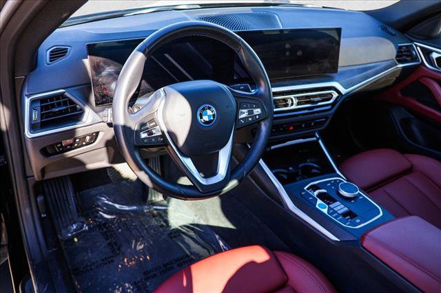 Used 2023 BMW i4 eDrive35 image 10