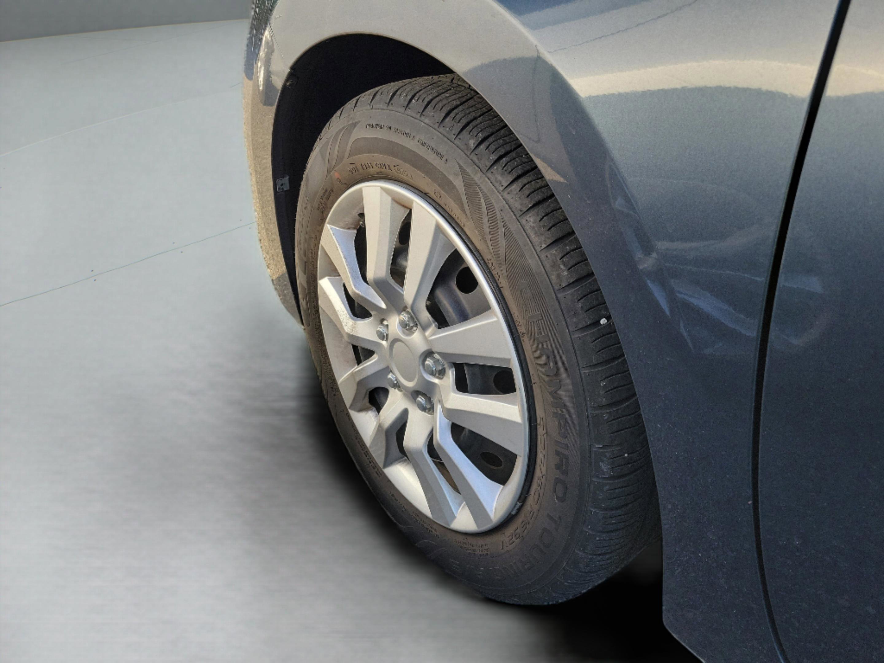 Used 2019 Toyota Corolla LE image 30