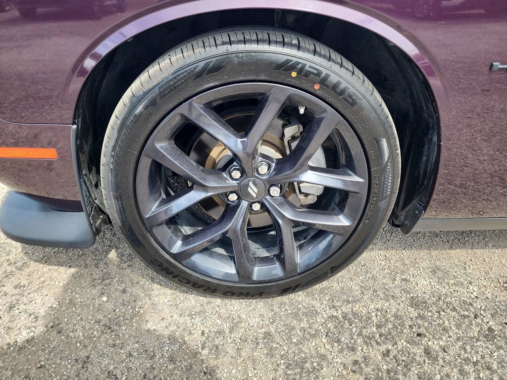 Used 2022 Dodge Challenger R/T w/ Blacktop Package RWD image 10