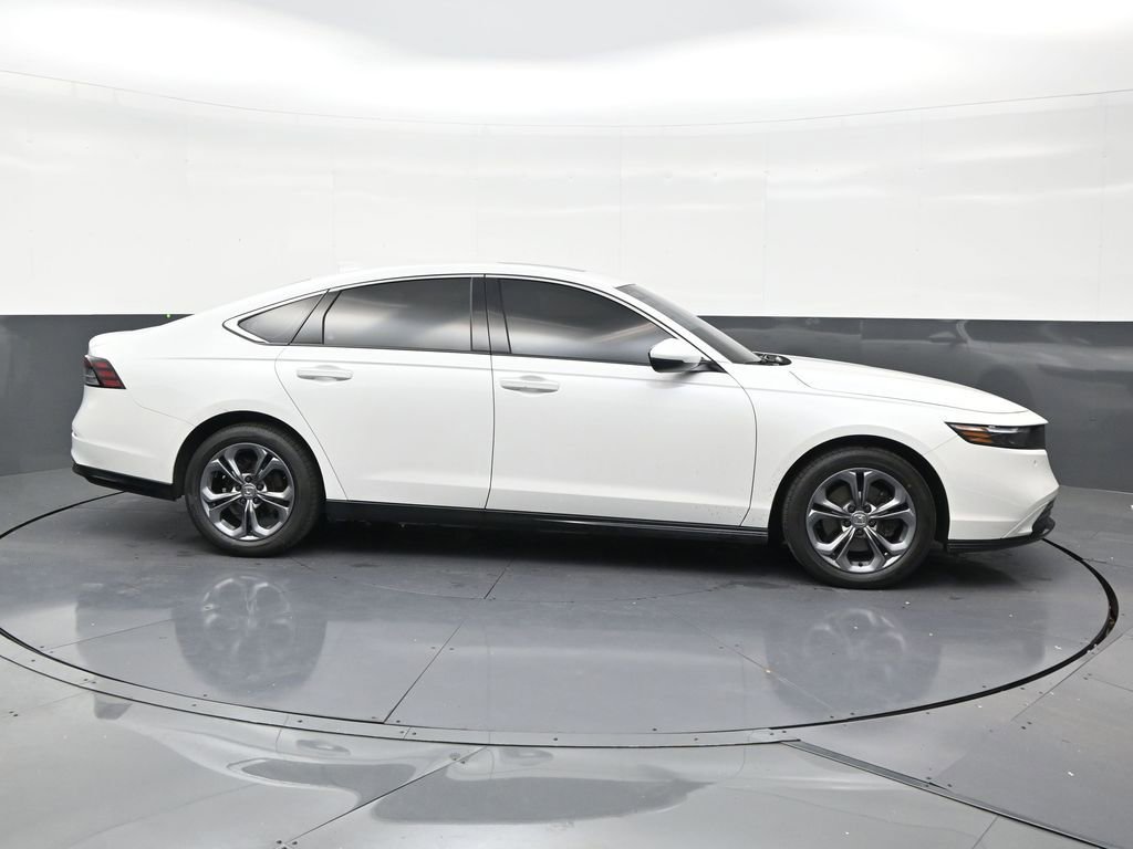 Used 2025 Honda Accord EX-L image 6