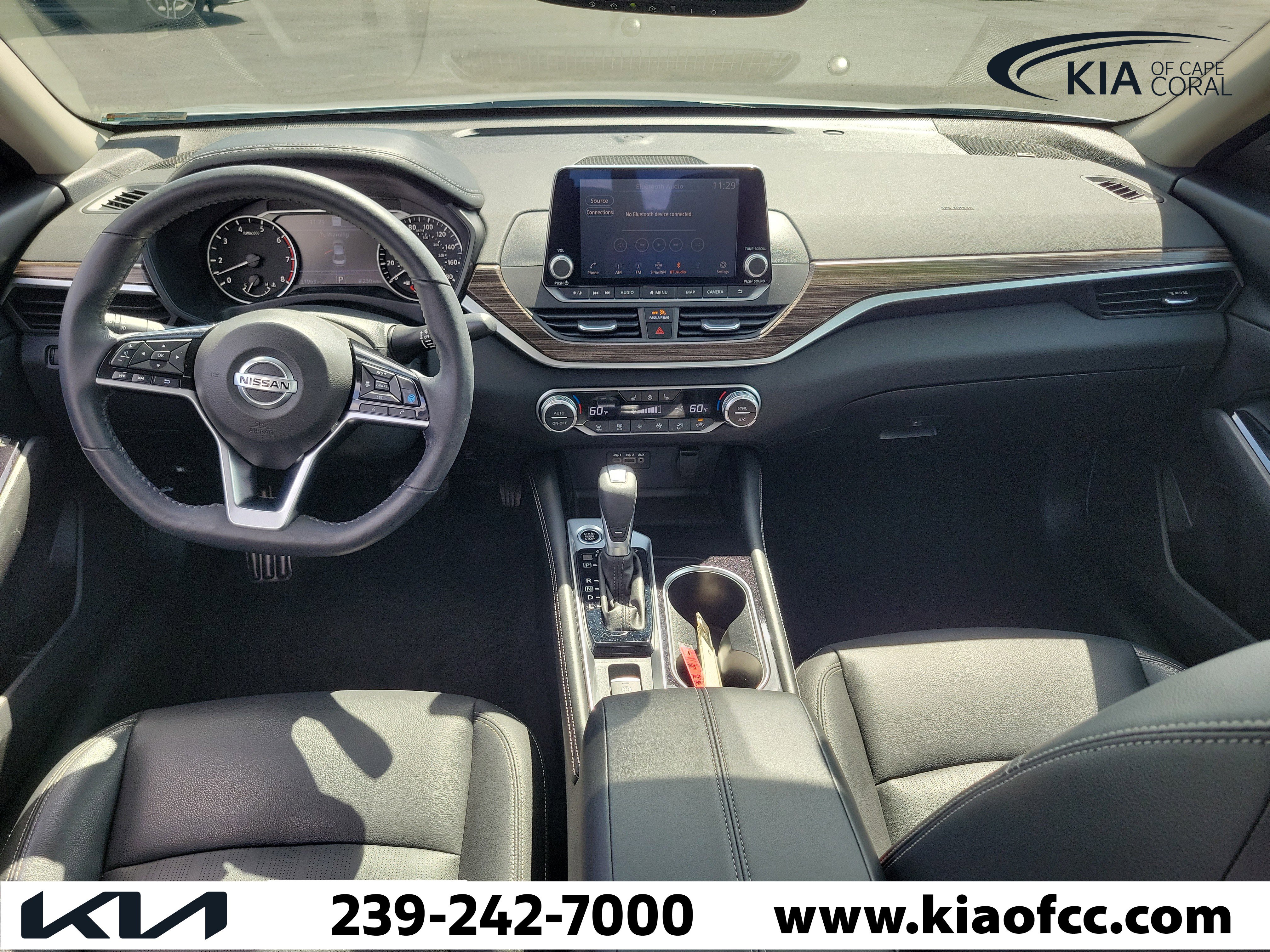 Used 2020 Nissan Altima 2.0 Platinum FWD image 16