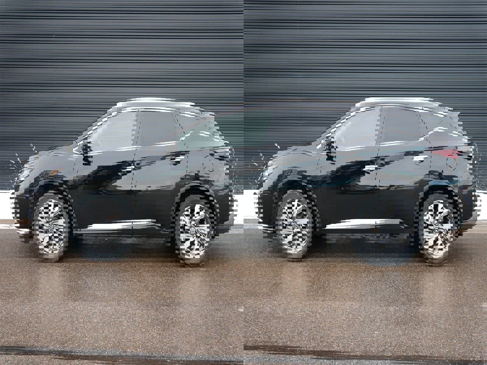 Used 2019 Nissan Murano SL image 2