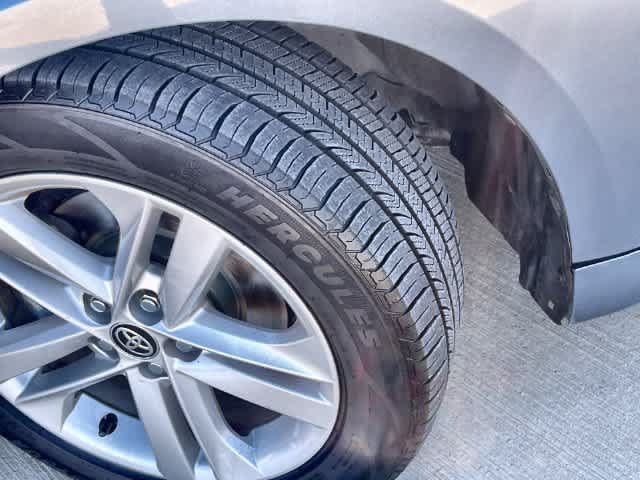 Used 2020 Toyota Corolla LE FWD image 23