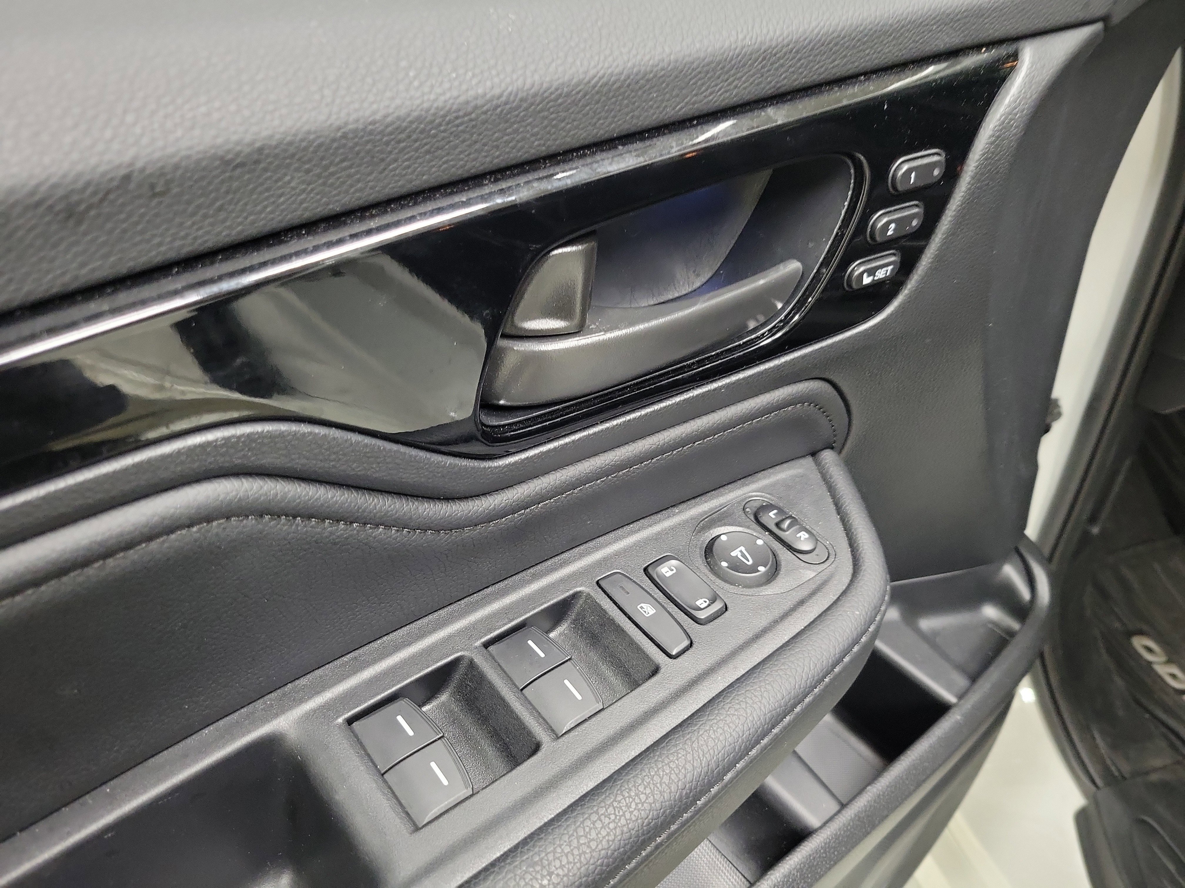 Certified 2025 Honda Odyssey Touring image 24