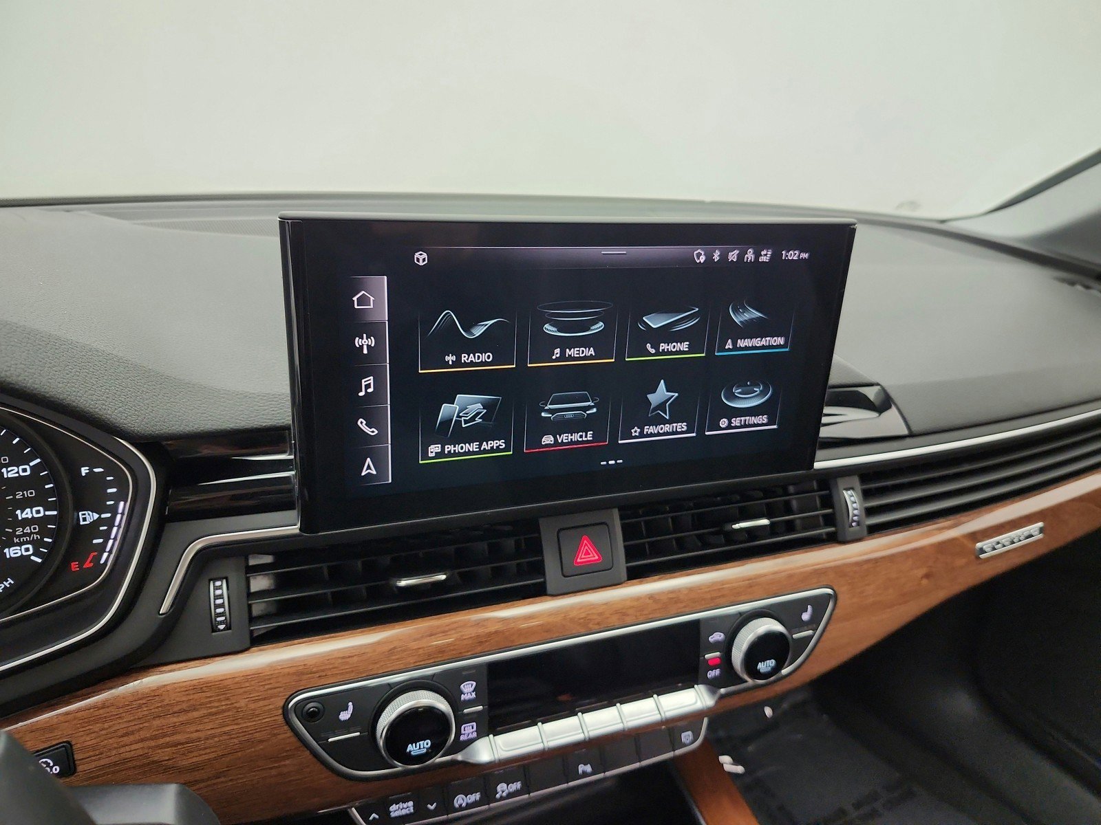 Used 2023 Audi A4 2.0T Premium w/ Convenience Package AWD/4WD image 14