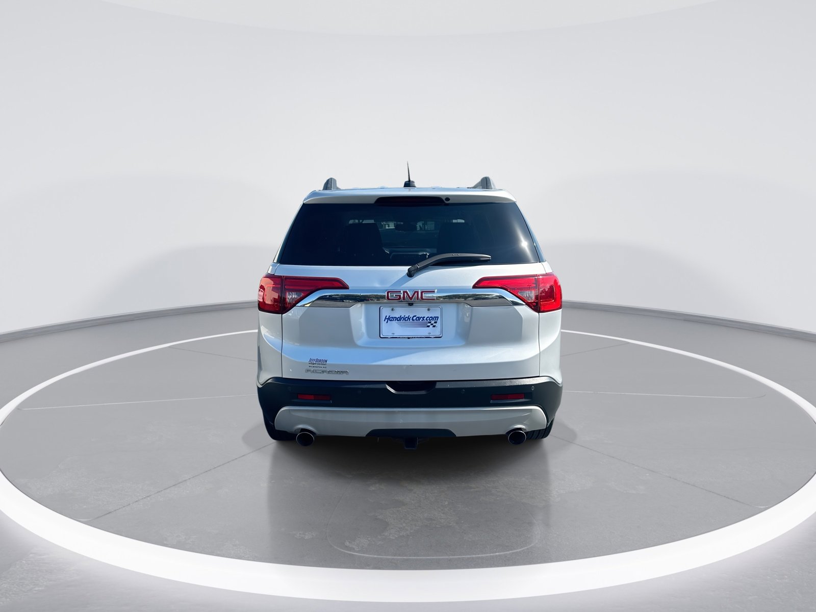 Used 2018 GMC Acadia SLT FWD image 8