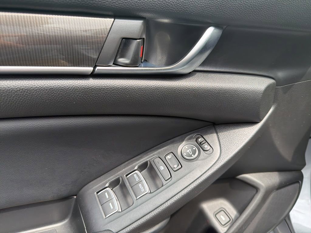 Certified 2018 Honda Accord Sport image 25