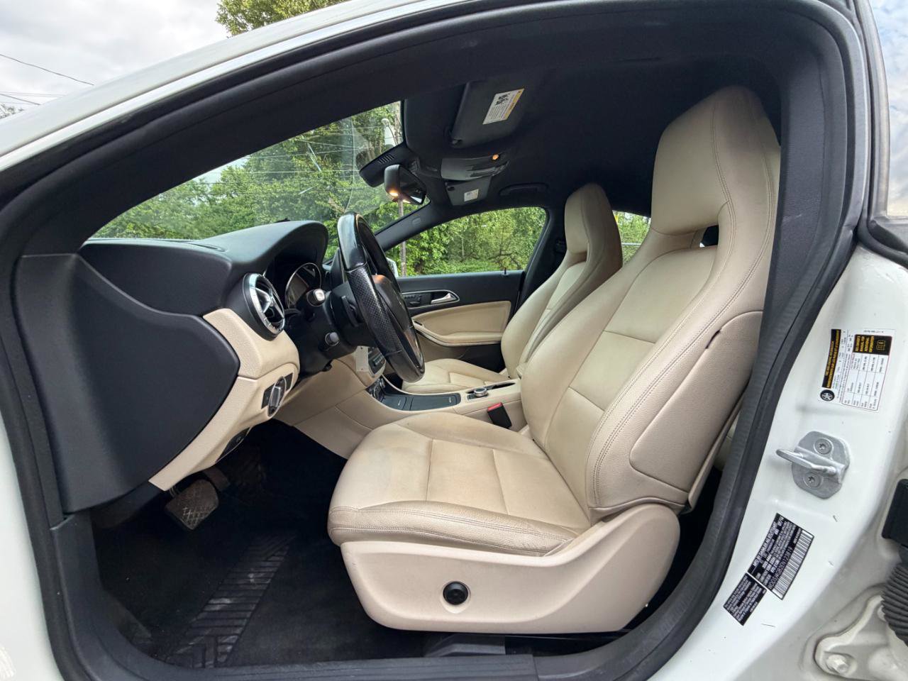 Used 2014 Mercedes-Benz CLA 250 4MATIC image 20