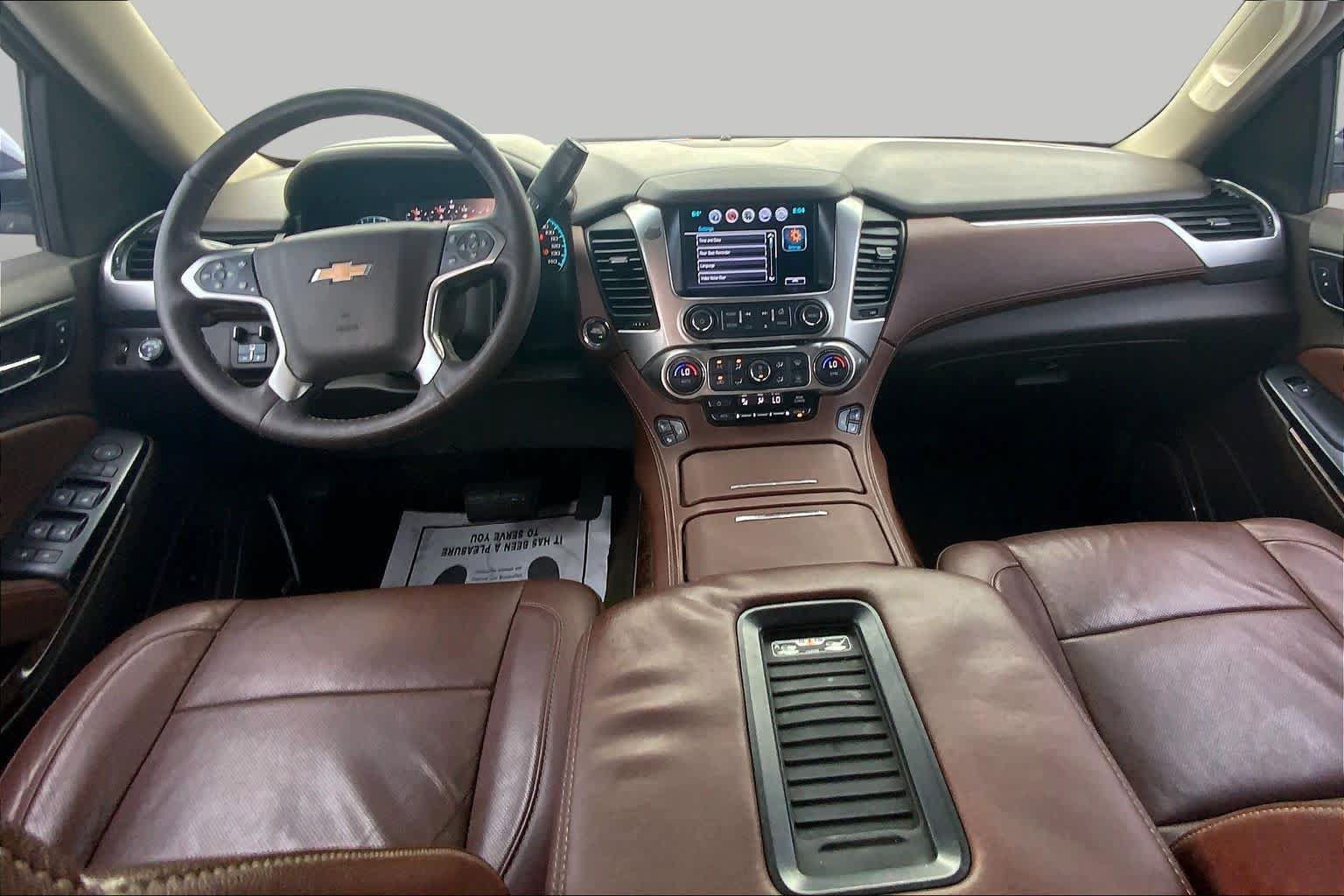 Used 2017 Chevrolet Suburban Premier RWD image 16