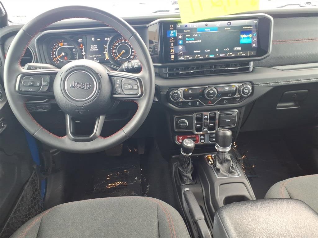 Used 2024 Jeep Wrangler Rubicon image 7
